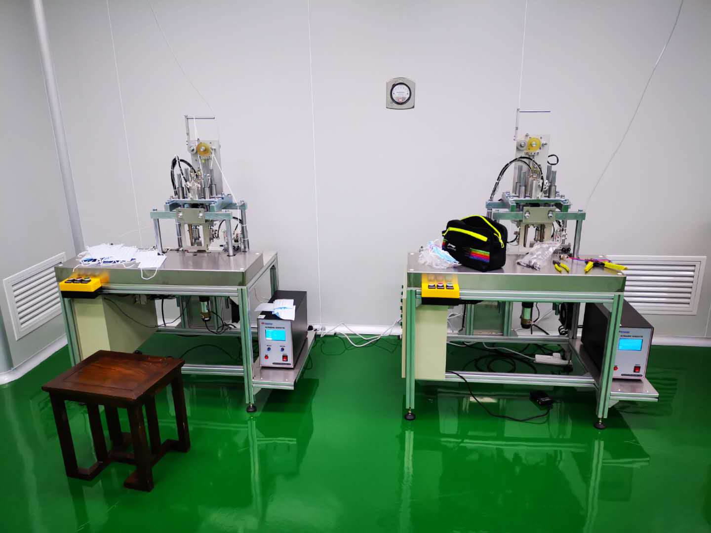 半自动耳带焊机