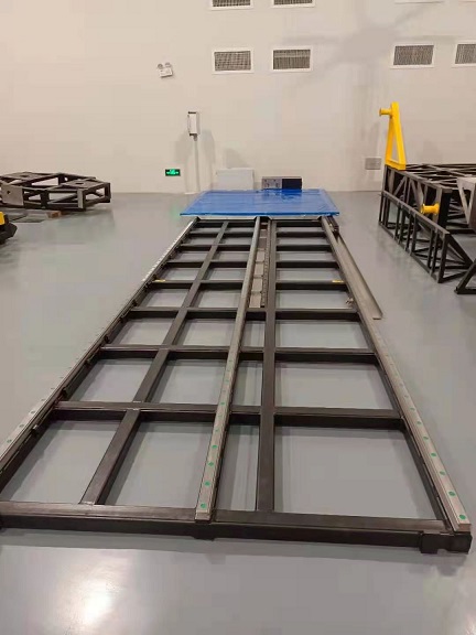 大行程移动平台