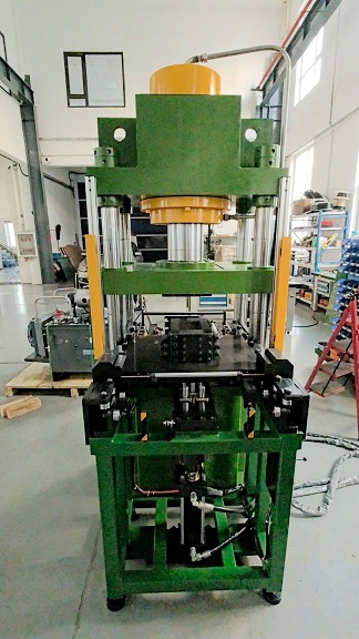 200吨油石压粉机